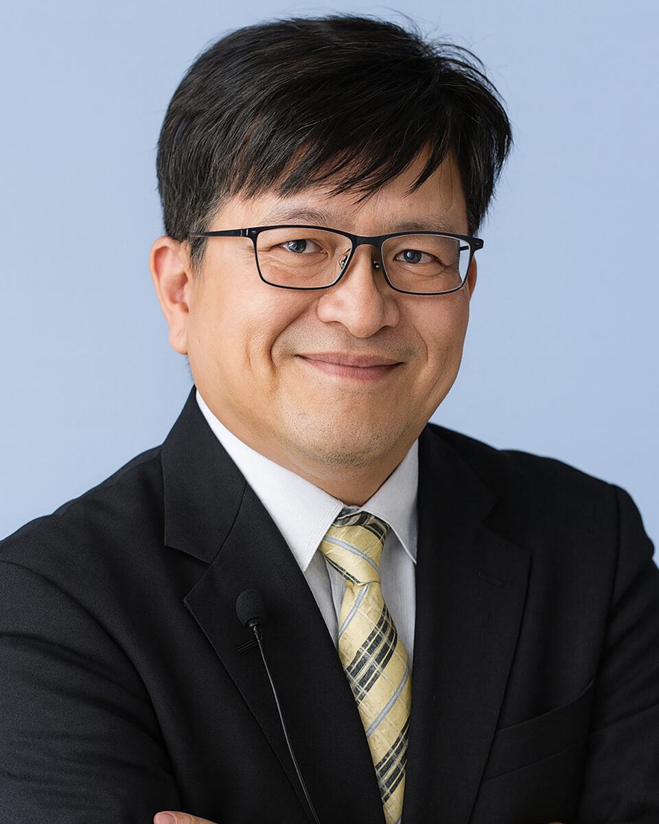 岡下俊介のポートレート｜有限会社セブンシーズネット代表取締役・復活コーチング主宰｜人生のどん底を知り、再生をサポートするコーチ